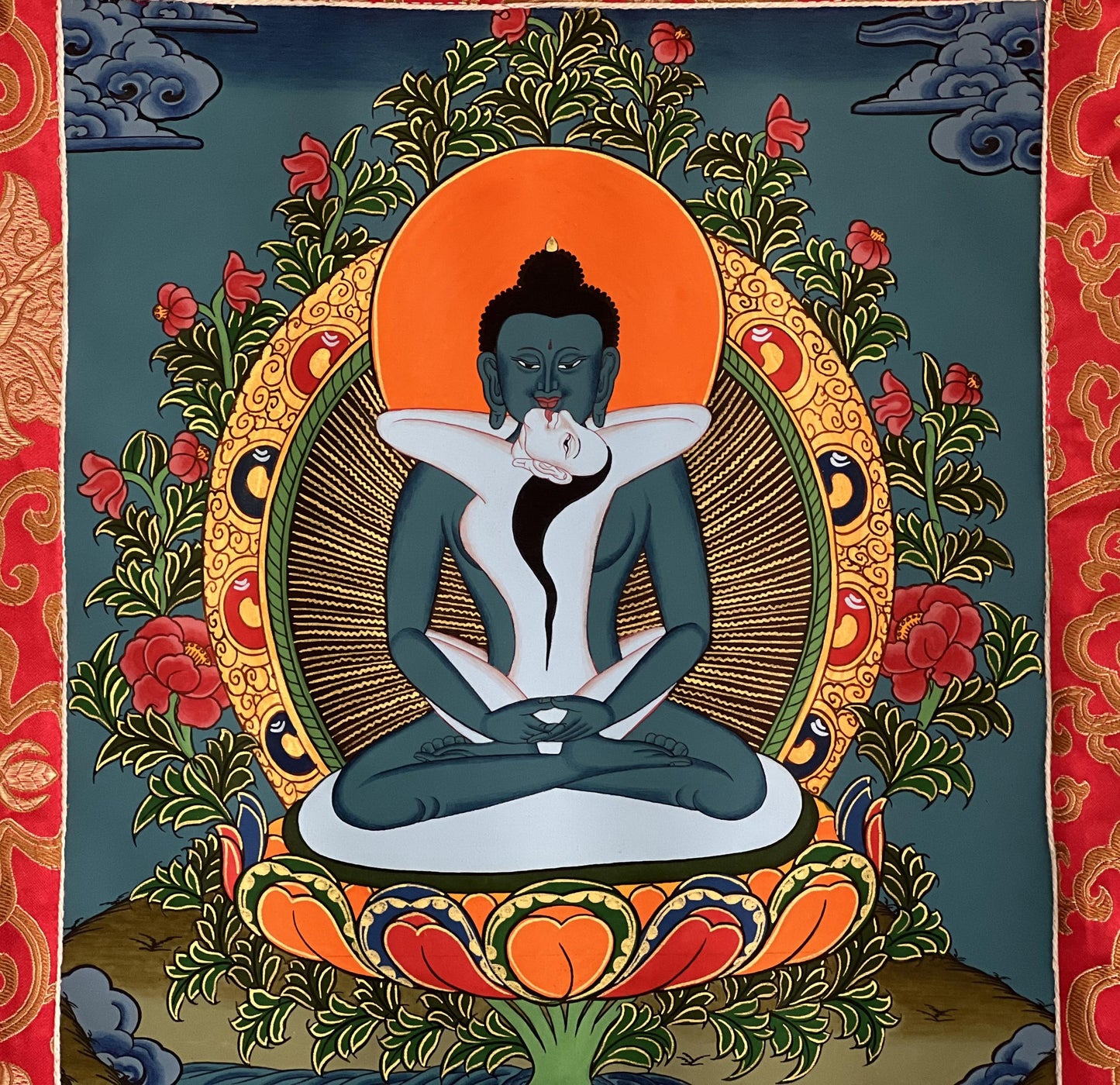 Hand-Painted Samantabhadra Thangka – Tibetan Silk Brocade Art