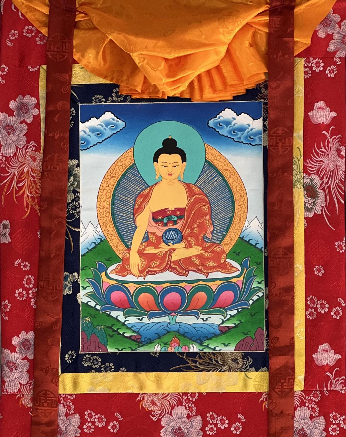 Hand-Painted Shakyamuni Buddha Thangka – Peaceful Buddhist Wall Art with Silk Brocade