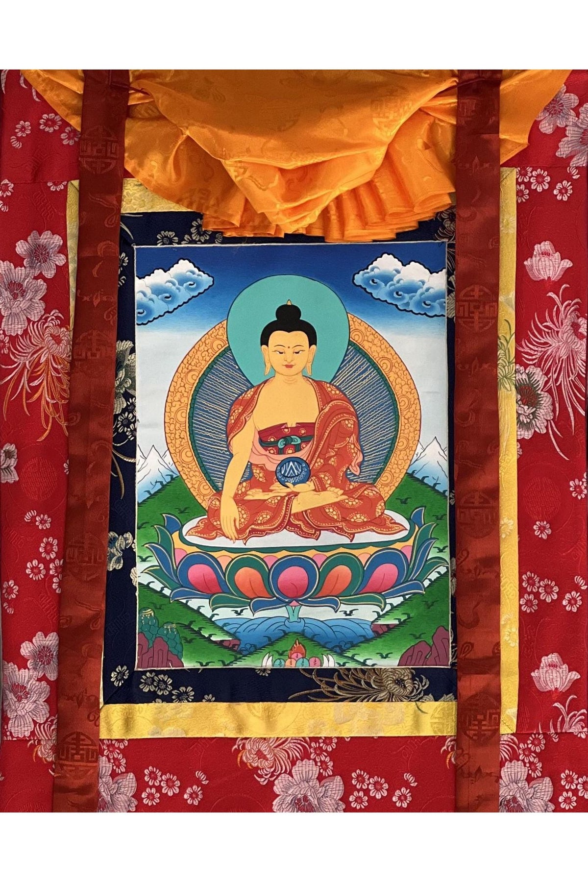 Hand-Painted Shakyamuni Buddha Thangka – Peaceful Buddhist Wall Art with Silk Brocade