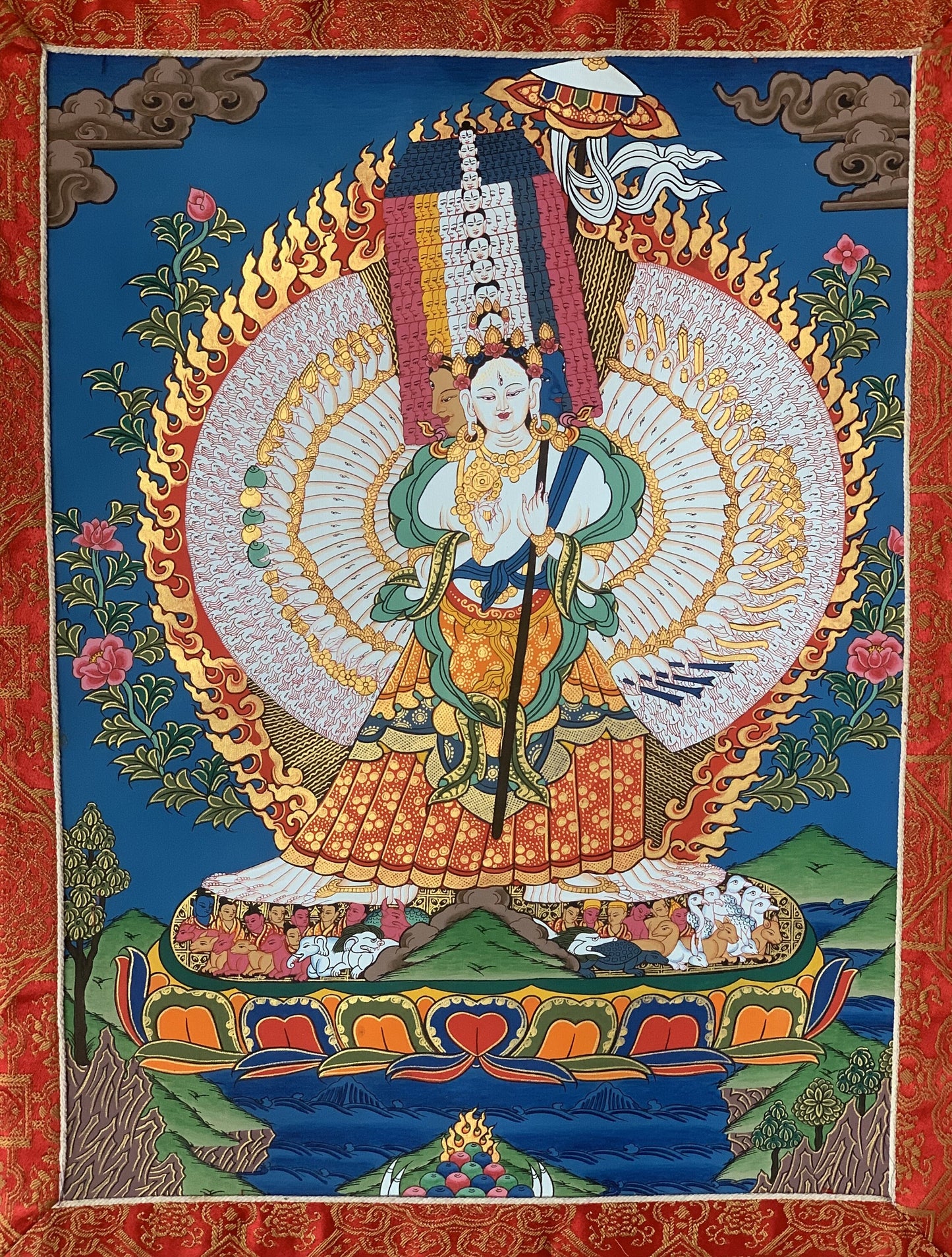 Hand-Painted Ushnisha Sitatatapatra Thangka – White Umbrella Goddess | Tibetan Buddhist Protection Art with Silk Brocade