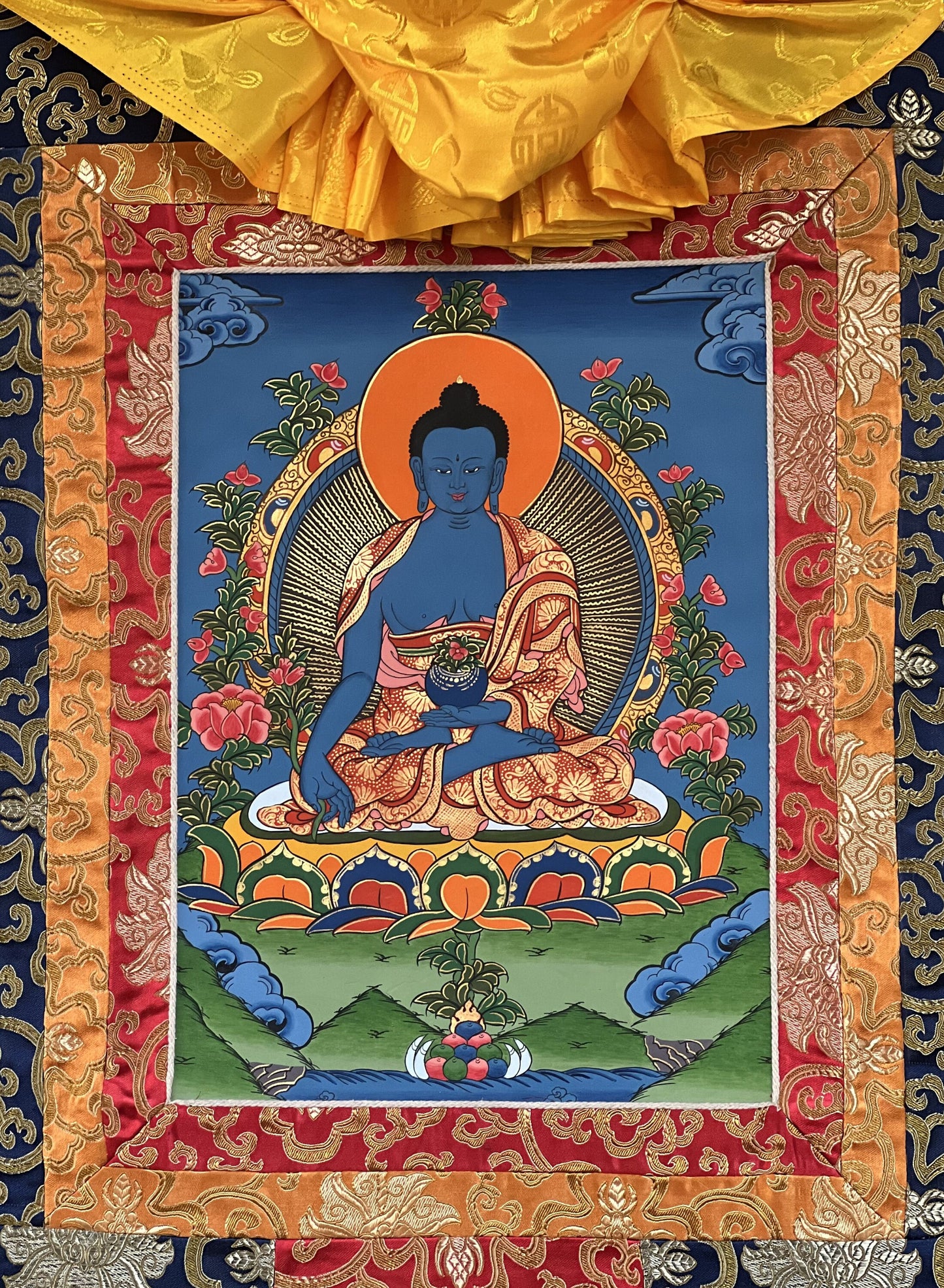 Hand-Painted Medicine Buddha Thangka – Tibetan Healing Art with Silk Brocade