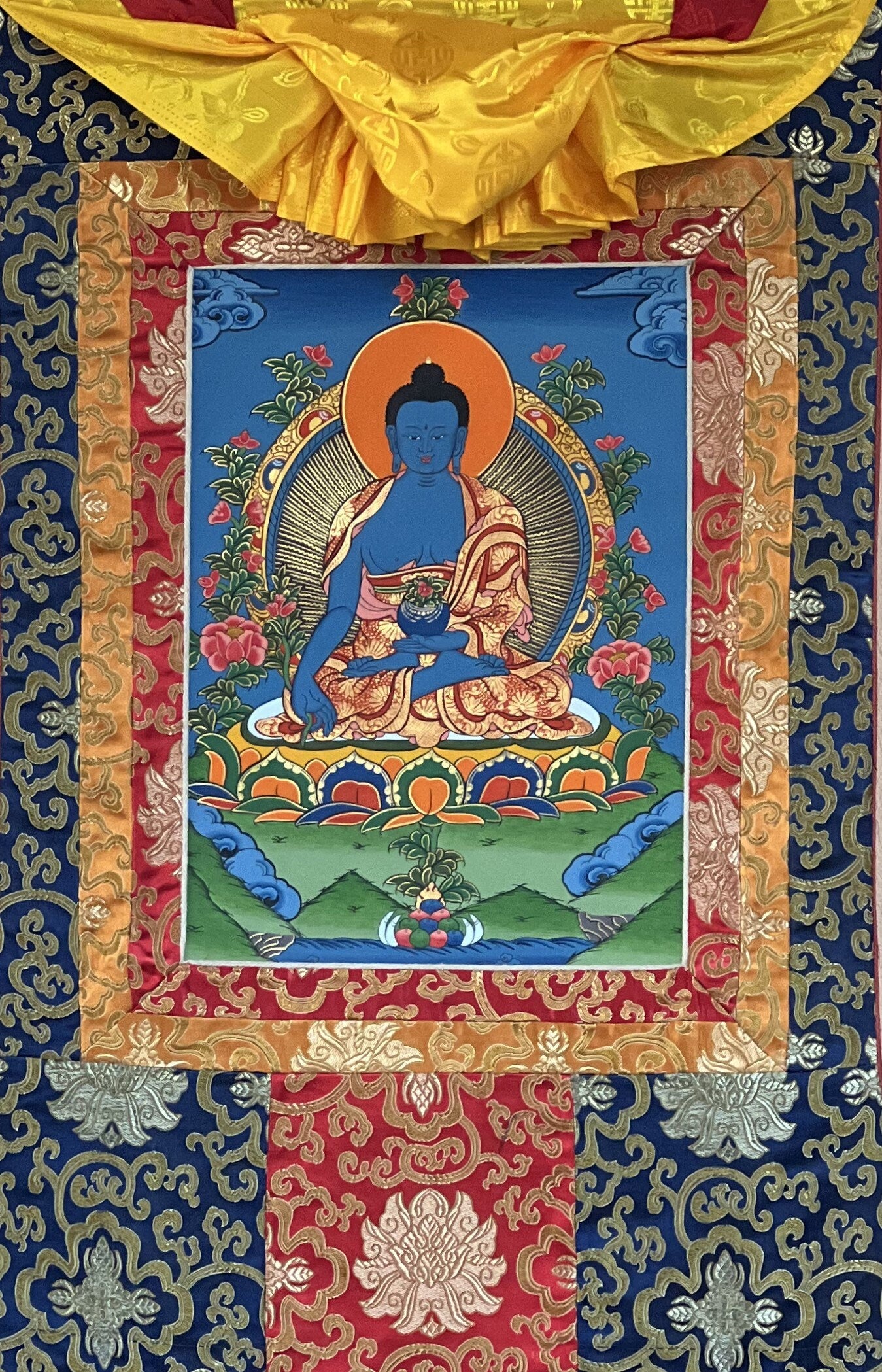 Hand-Painted Medicine Buddha Thangka – Tibetan Healing Art with Silk Brocade