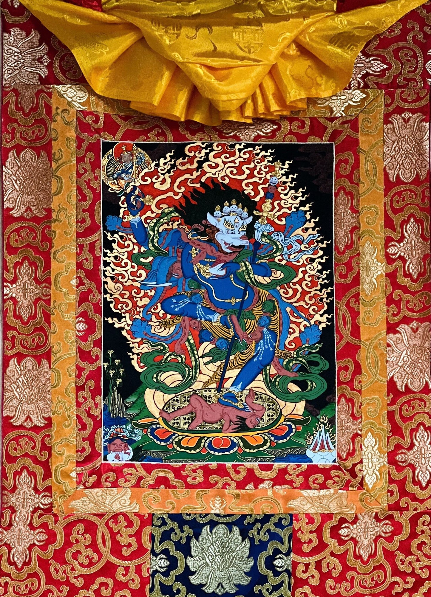 Hand-Painted Simhamukha Thangka – Lion-Faced Dakini Tantra Art with Silk Brocade