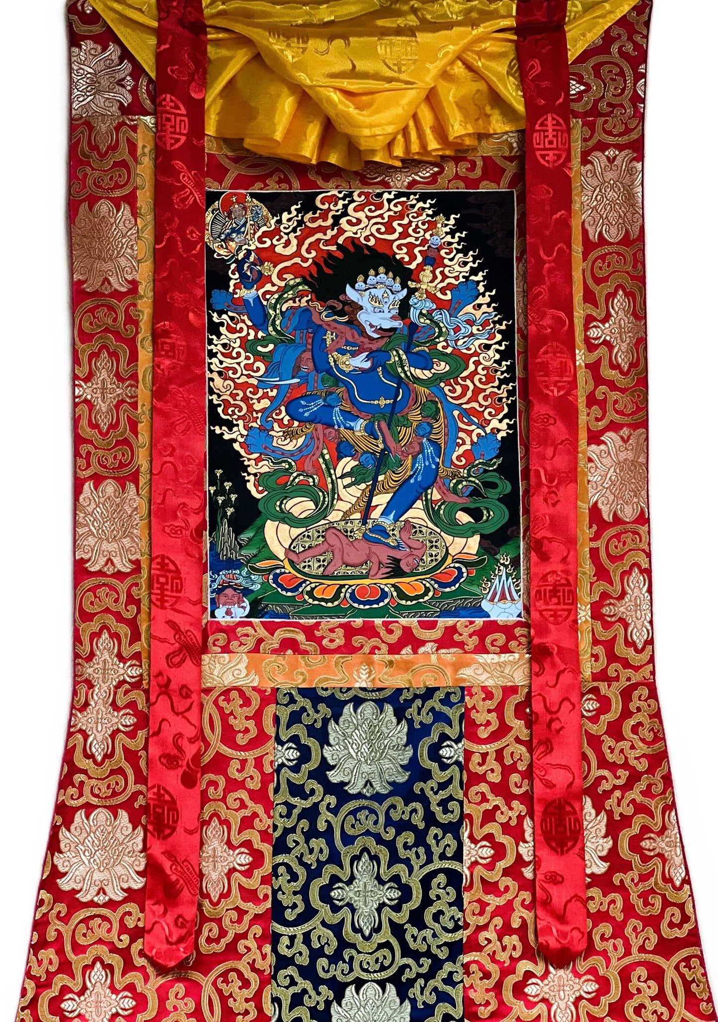 Hand-Painted Simhamukha Thangka – Lion-Faced Dakini Tantra Art with Silk Brocade