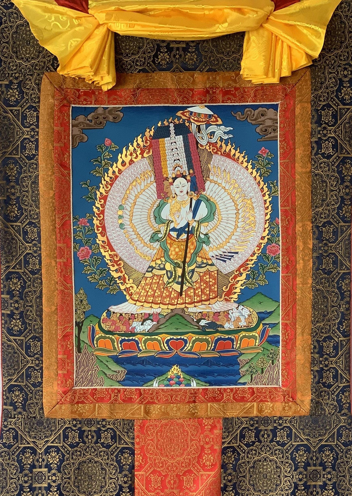 Hand-Painted Ushnisha Sitatatapatra Thangka – White Umbrella Goddess | Tibetan Buddhist Protection Art with Silk Brocade
