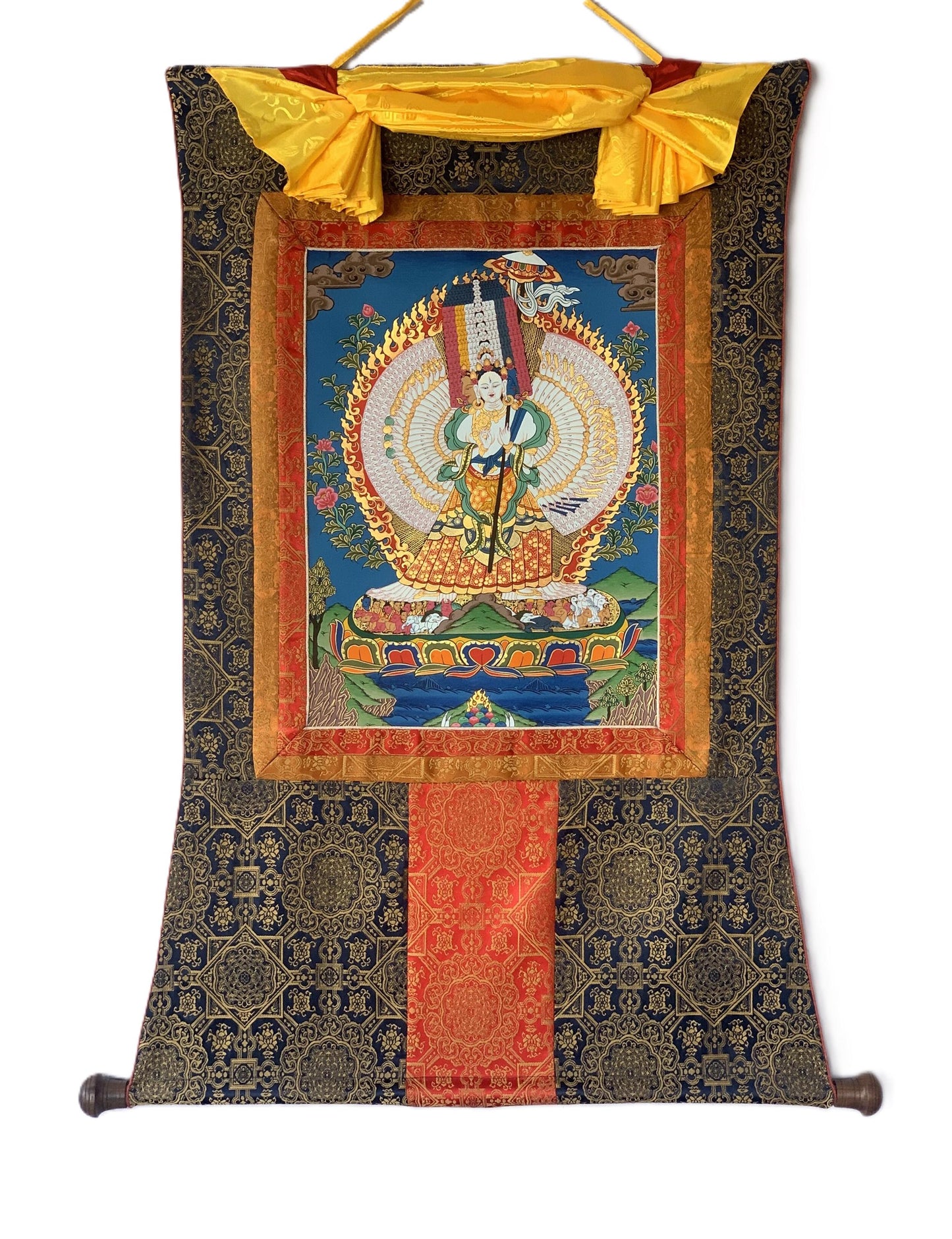Hand-Painted Ushnisha Sitatatapatra Thangka – White Umbrella Goddess | Tibetan Buddhist Protection Art with Silk Brocade