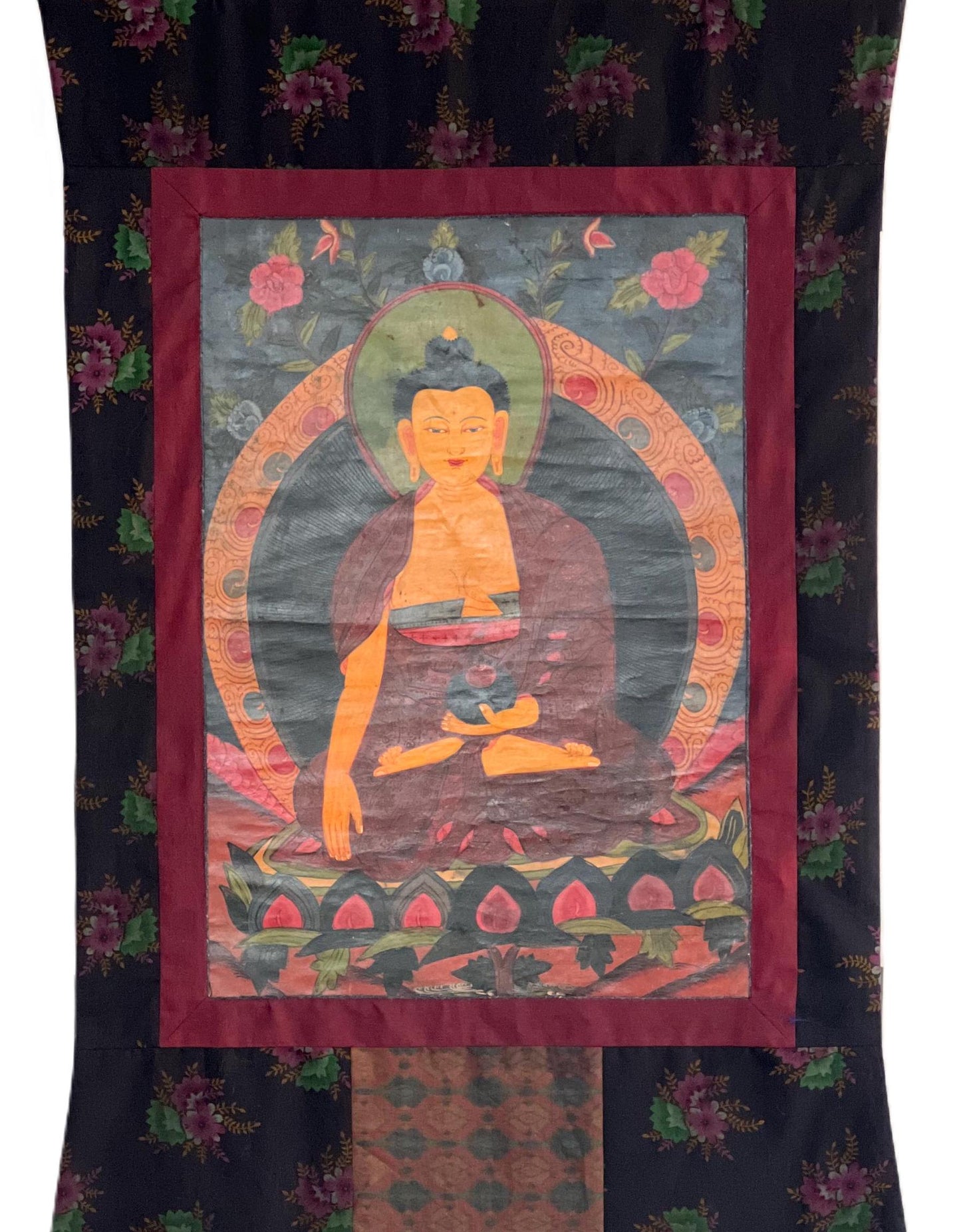 Old Shakyamuni Buddha Thangka | Hand-Painted Single Border Tibetan Art with Cotton Brocade