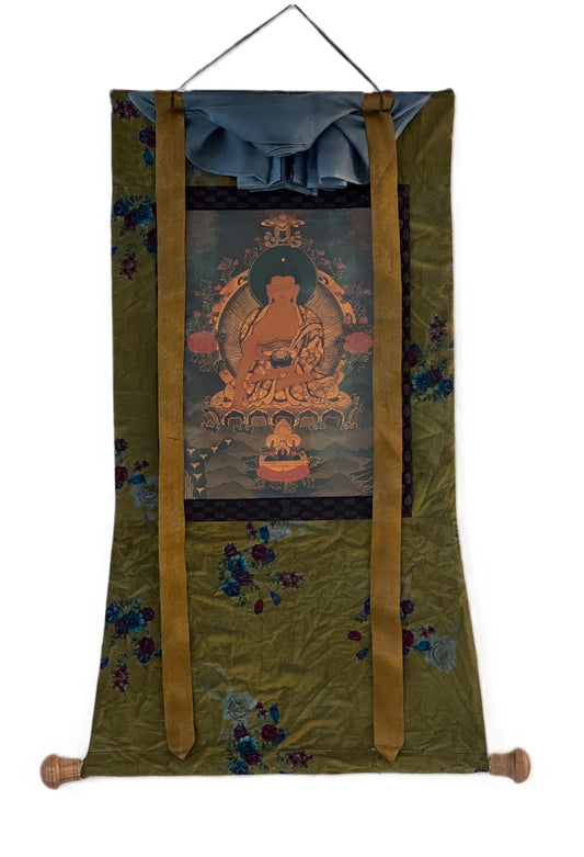 Hand-painted Shakyamuni Buddha Thangka Painting with Brocade
