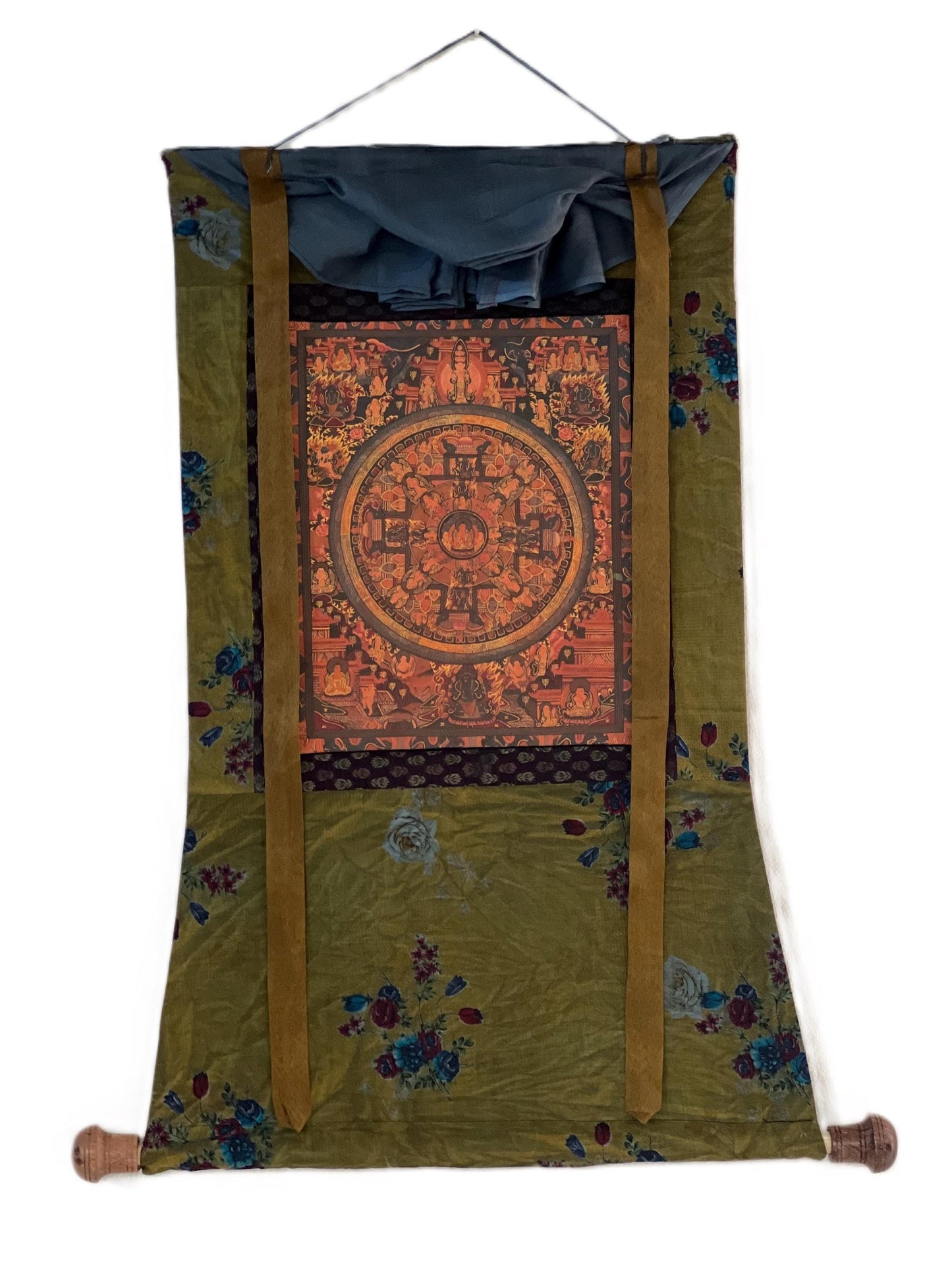Tibetan Buddha Life Mandala Thangka Painting – Meditation Art with Brocade, Oil Varnished