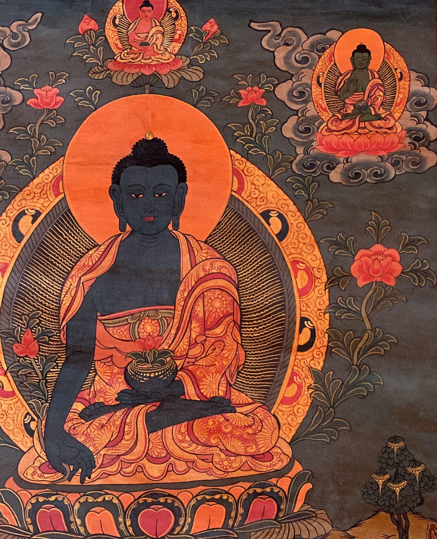 Hand-Painted Medicine Buddha Thangka | Bhaisajyaguru Tibetan Art | Vintage Oil-Varnished Meditation Painting