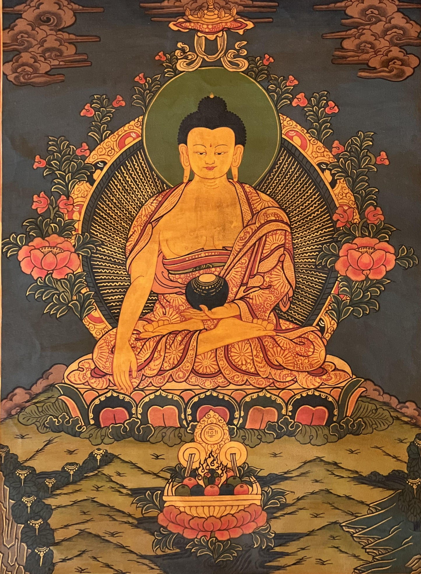 Hand-Painted Shakyamuni Buddha Thangka – Oil Varnished, Silk Brocade