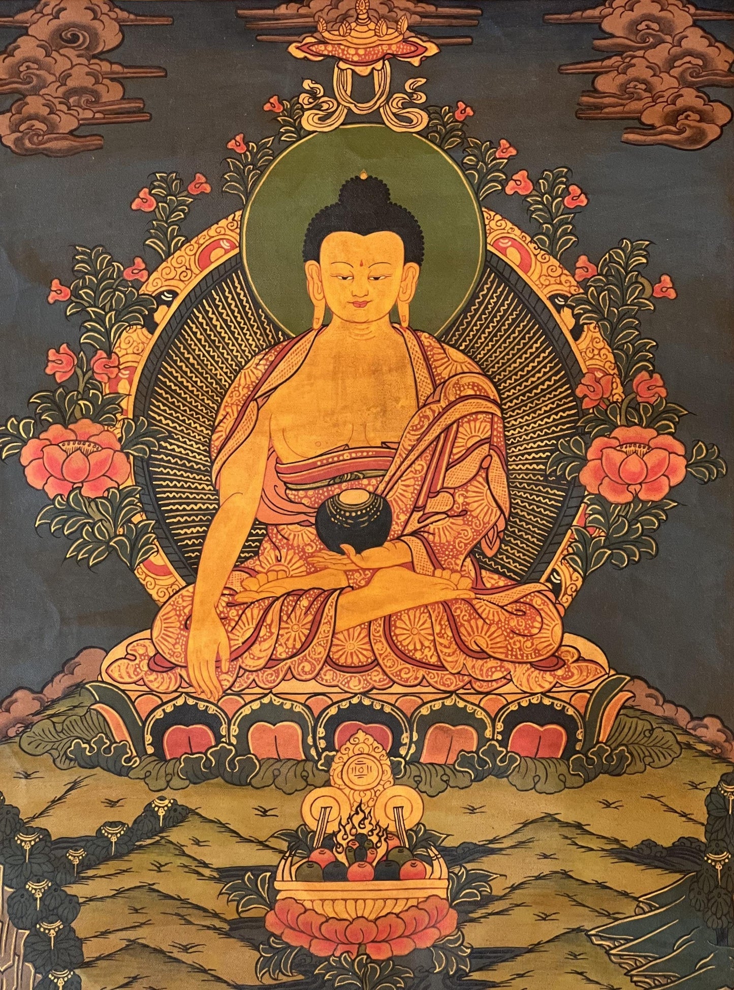 Hand-Painted Shakyamuni Buddha Thangka – Oil Varnished, Silk Brocade