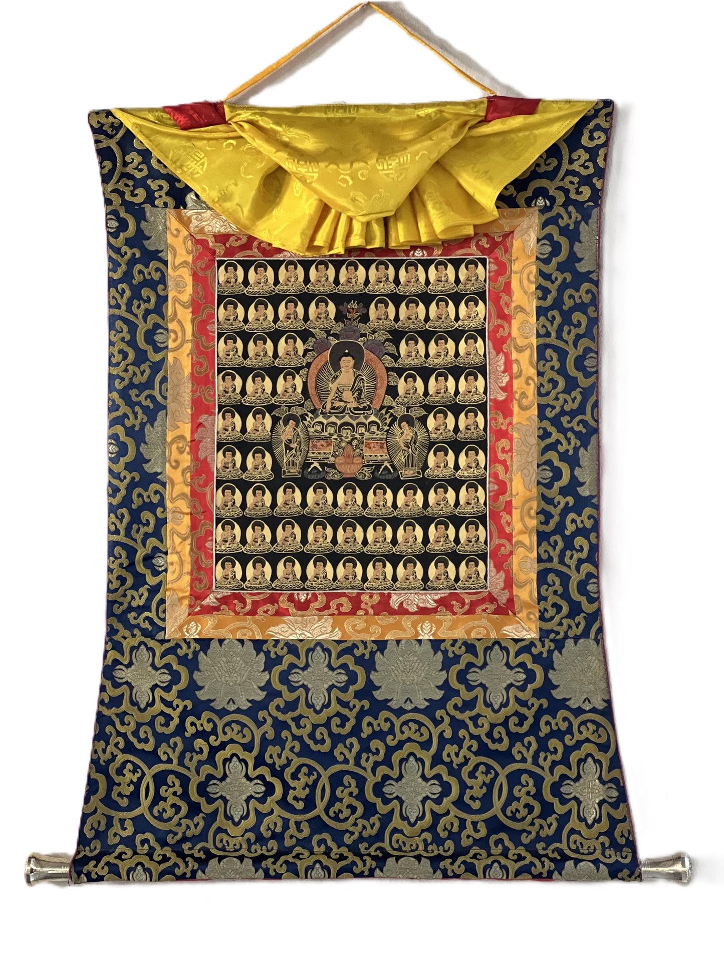 Hand-Painted Thousand Buddhas Thangka – Tibetan Wall Art with Silk Brocade