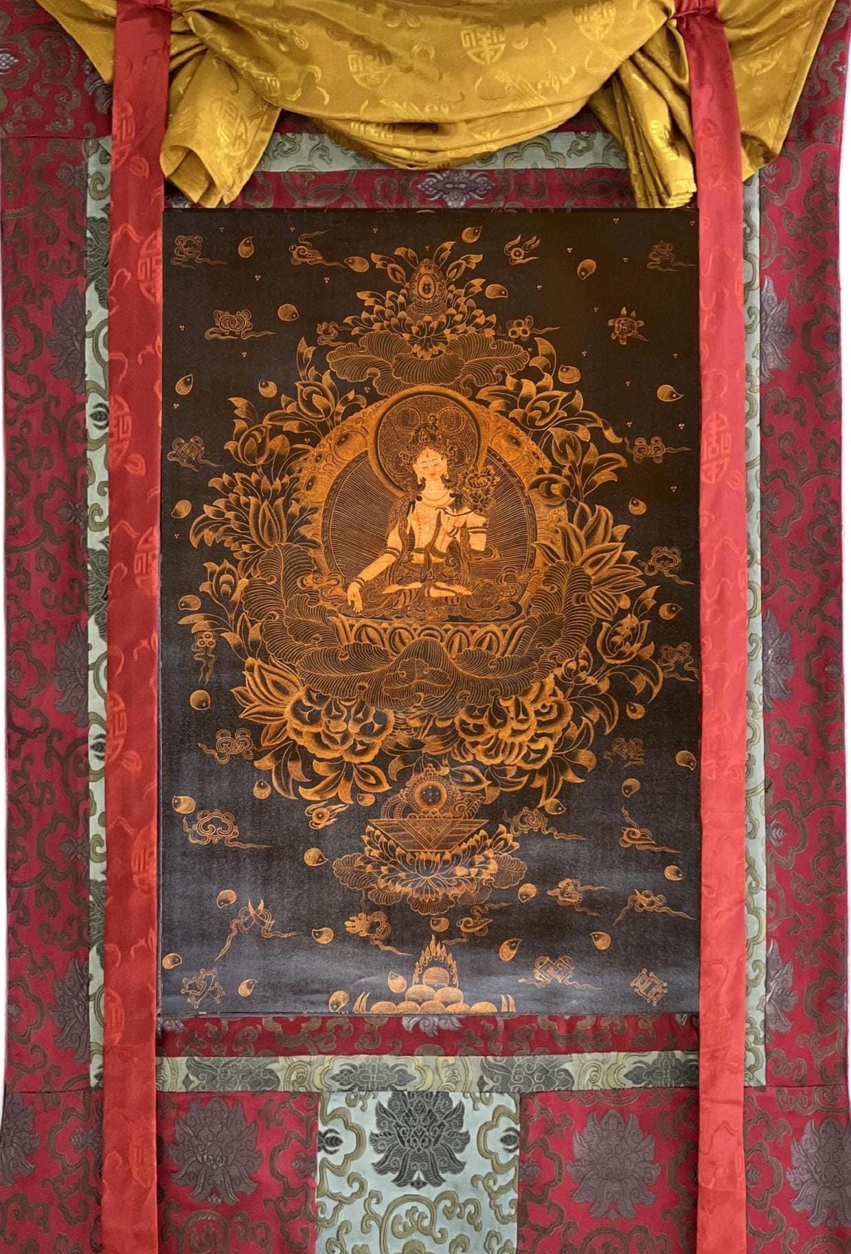 Hand-Painted Chenrezig Thangka – Tibetan Silk Brocade, Spiritual Art, Oil Varnished