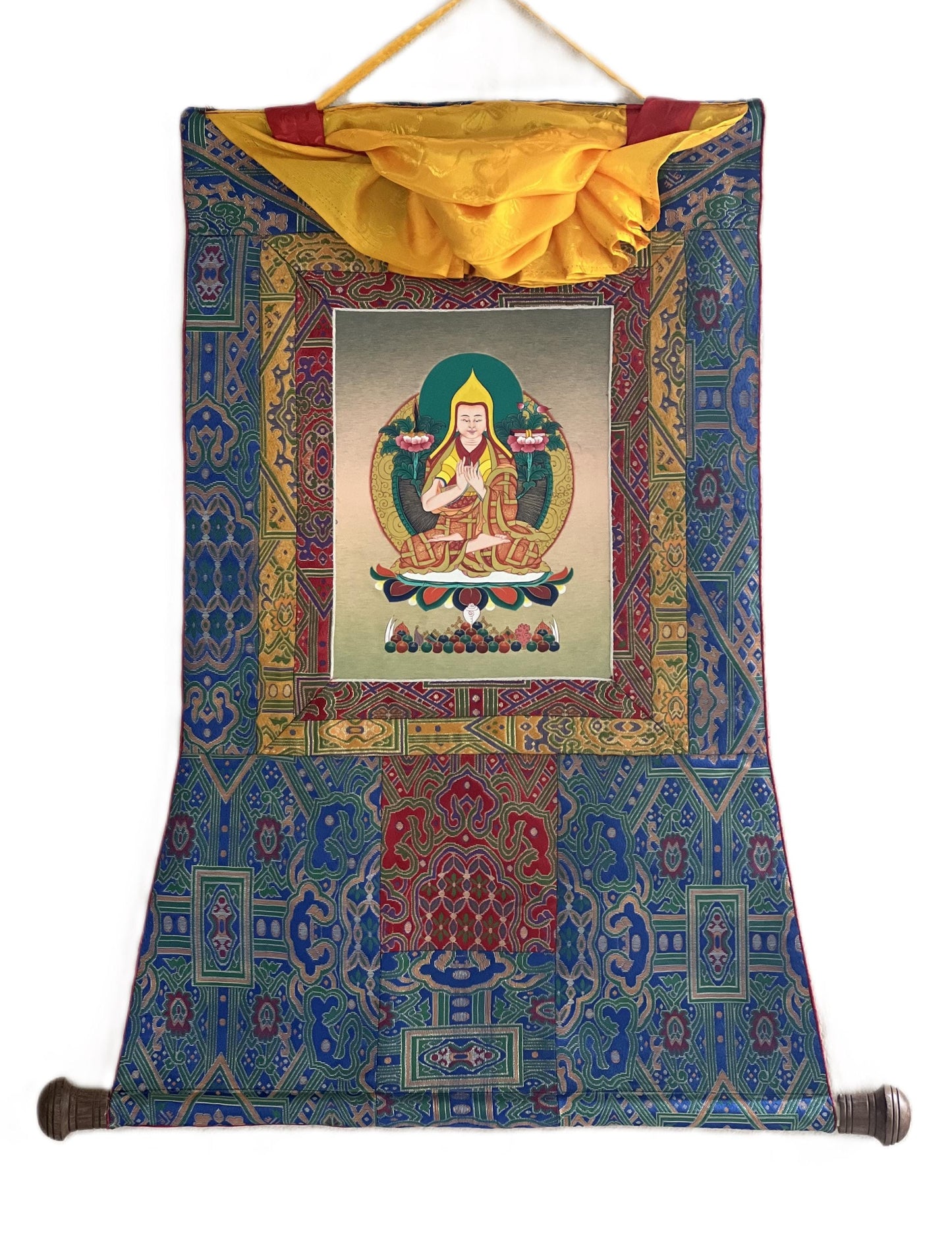 Hand-Painted Tsongkhapa Thangka – Gold Tibetan Art with Silk Brocade