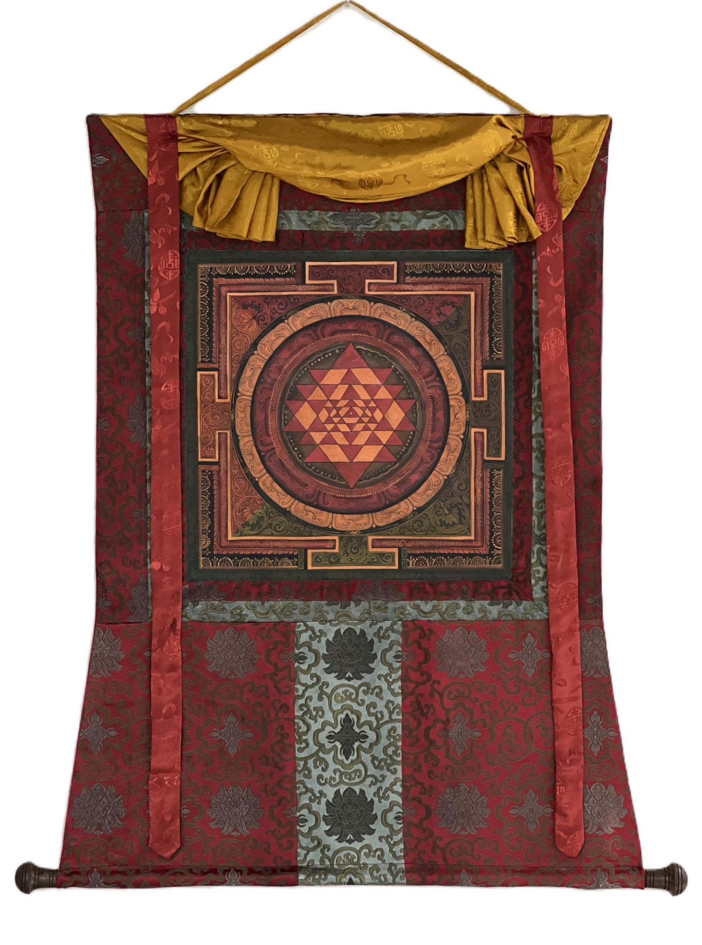 Hand-Painted Sri Yantra Mandala Thangka – Oil-Varnished Shri Chakra with Silk Brocade