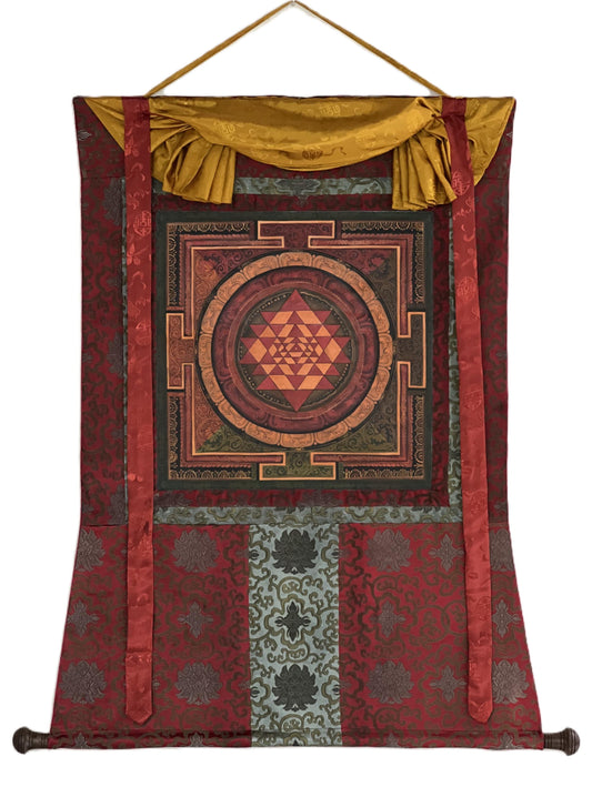 Hand-Painted Sri Yantra Mandala Thangka – Oil-Varnished Shri Chakra with Silk Brocade