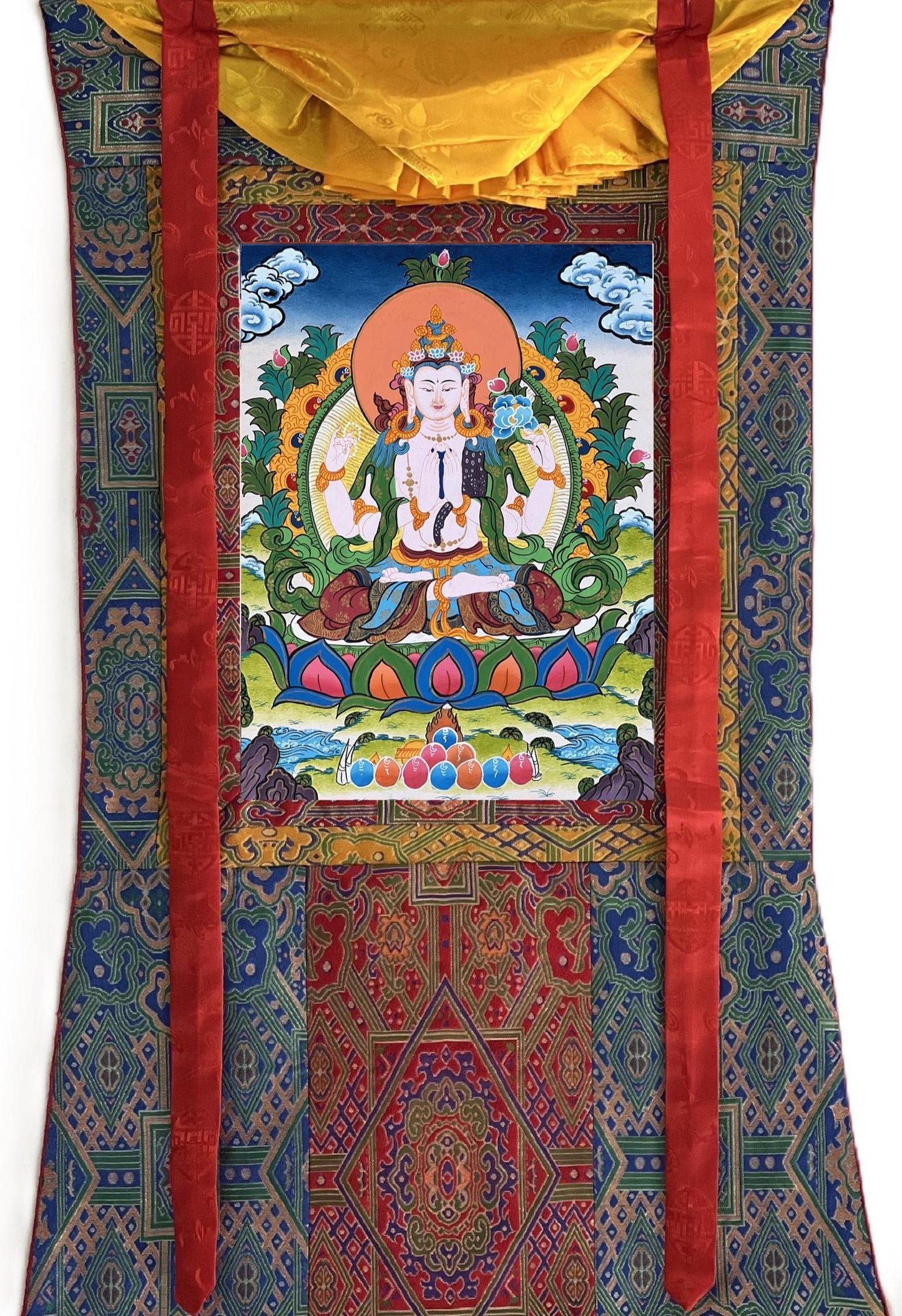 Hand-Painted Chenrezig Thangka – Four-Armed Tibetan Buddhist Art with Silk Brocade