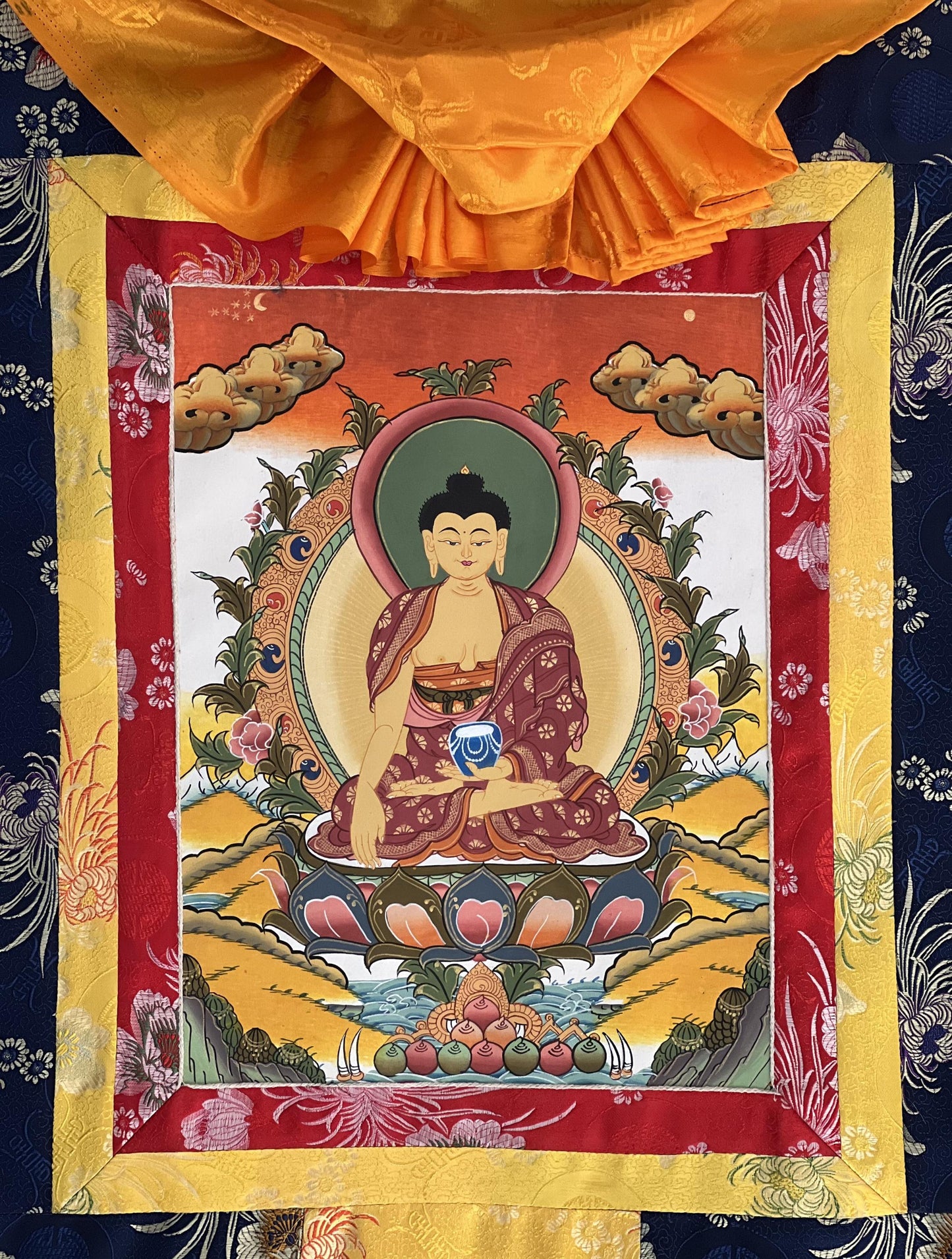 Hand-Painted Shakyamuni Buddha Thangka | Siddhartha Gautama Tibetan Art | Silk Brocade Wall Decor