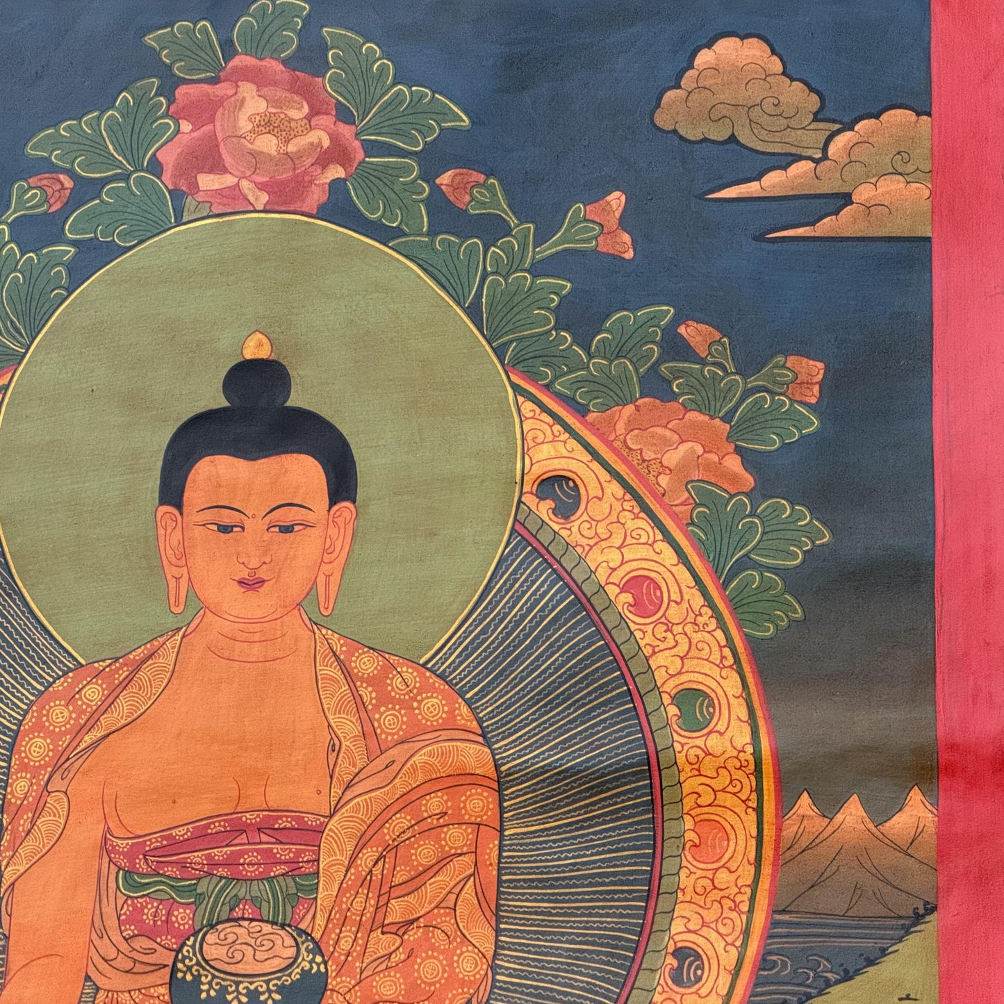 Original Oil-Varnished Shakyamuni Buddha Thangka – Hand-Painted Tibetan Buddhist Art From Nepal