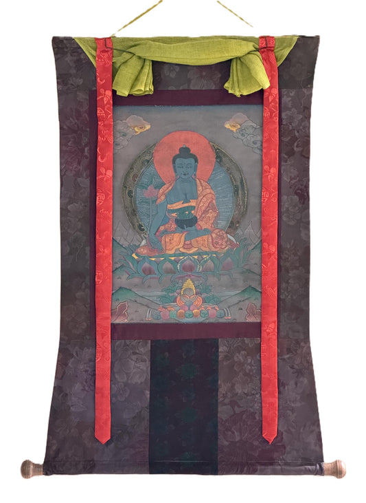 Old Medicine Buddha Thangka | Hand-Painted Bhaisajyaguru Healing Art with Silk Brocade