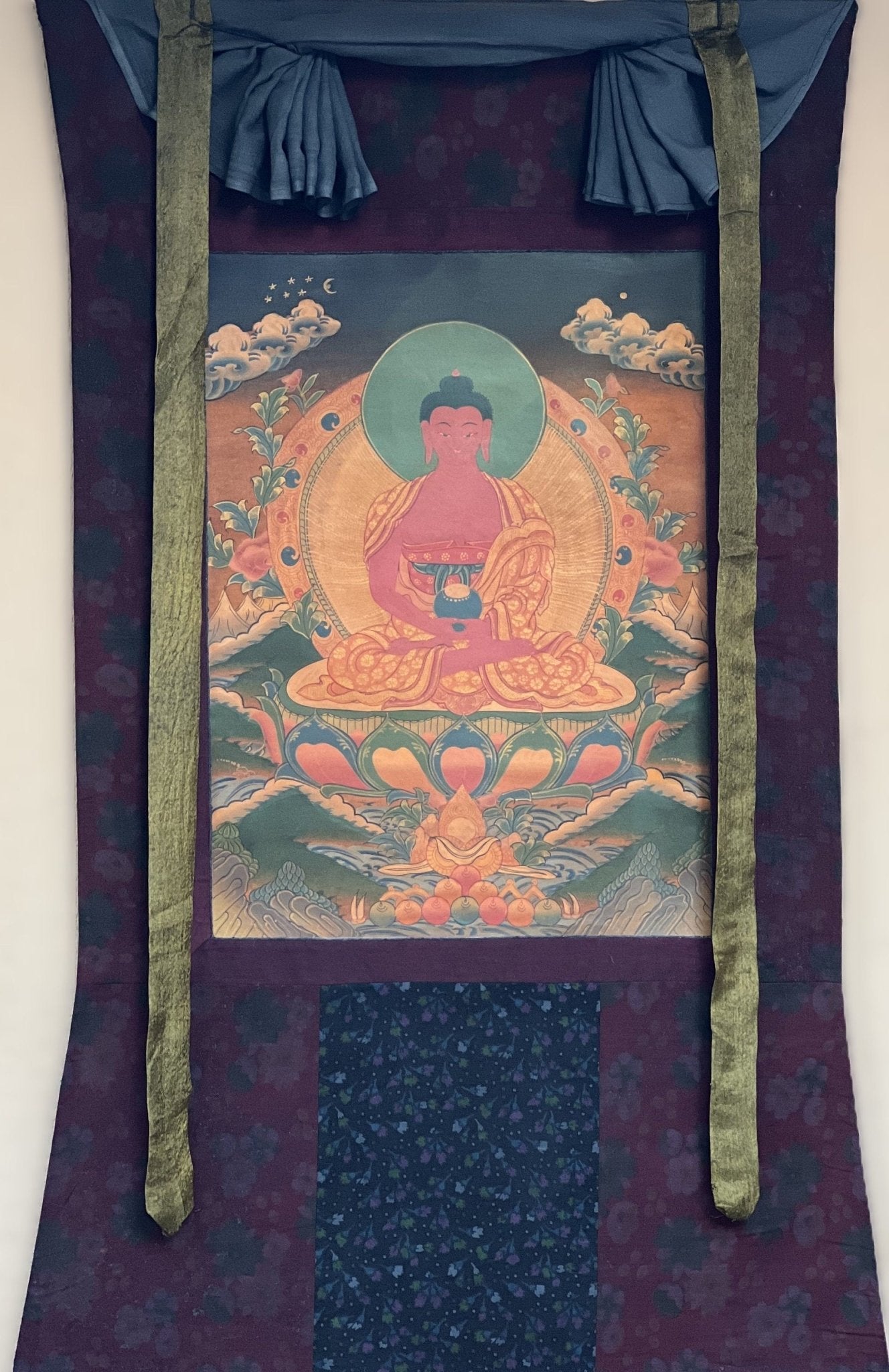 Original Hand - Painted Amitabha Buddha Old Oil - Varnished Tibetan Compassion / Meditation Thangka Painting with High - Quality Cotton Brocade - Tibetan Thangka Art