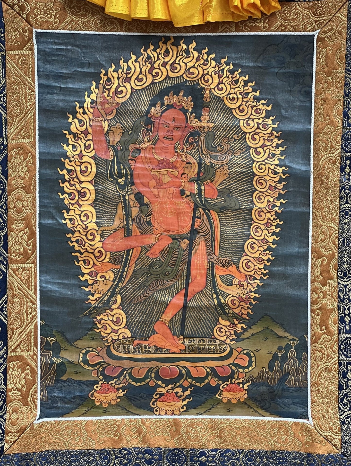 Original Hand Painted VAJRAVARAHI Jogini Ma / Dorje Phagmo Female Buddha Tibetan Thangka Old Oil Varnished With Premium Silk Brocade - Tibetan Thangka Art